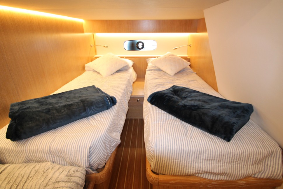 Menorquin 17 Guest cabin berths
