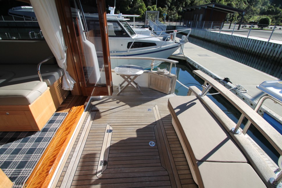 Menorquin 8 Cockpit stbd