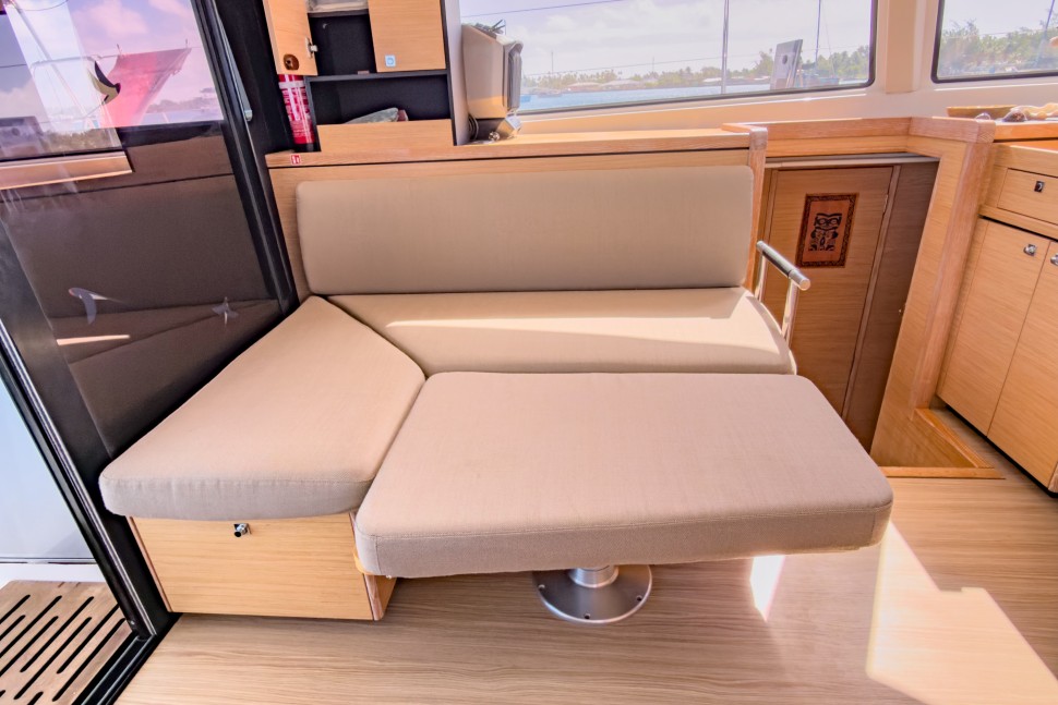 NAUTITECH 44 OPEN OWNER 3 CABIN 20
