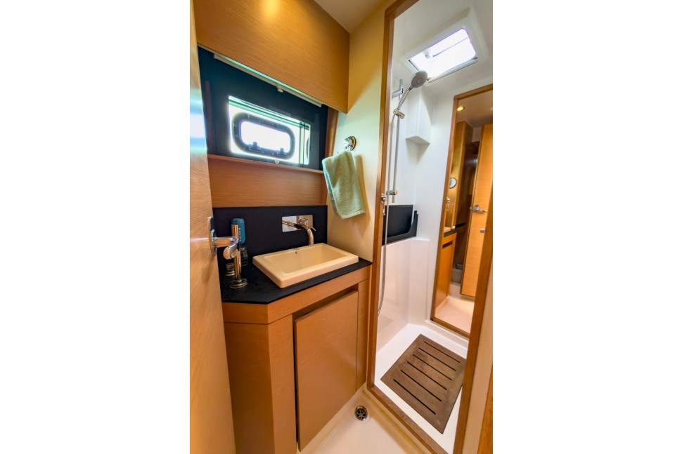 NAUTITECH 46 OPEN OWNER 26