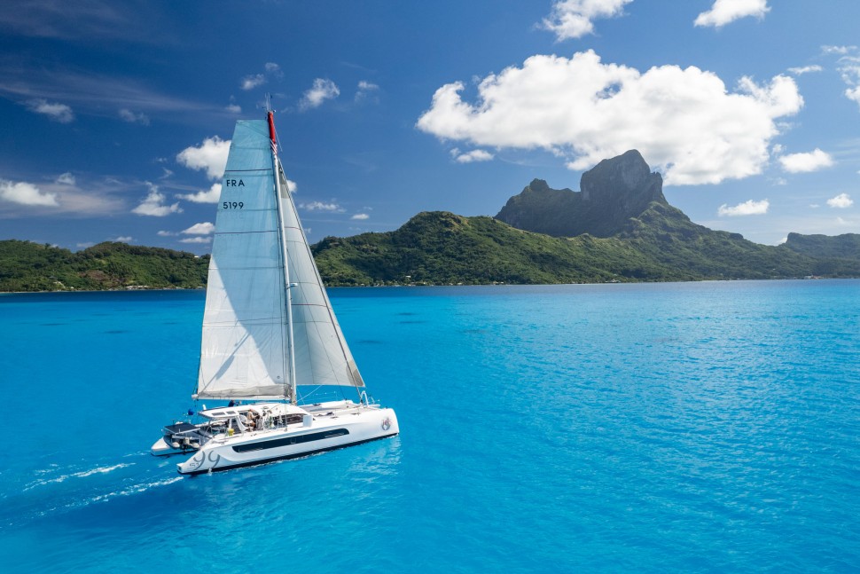 OUTREMER 51 1