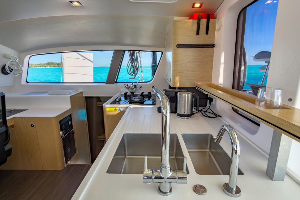 OUTREMER 51 17