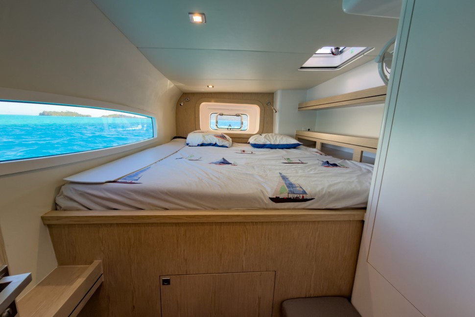 OUTREMER 51 27