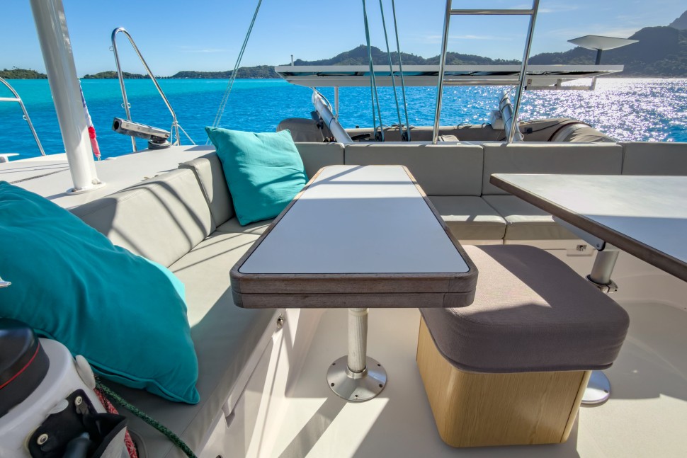 OUTREMER 51 8