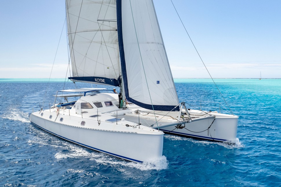 OUTREMER 55 LIGHT 4