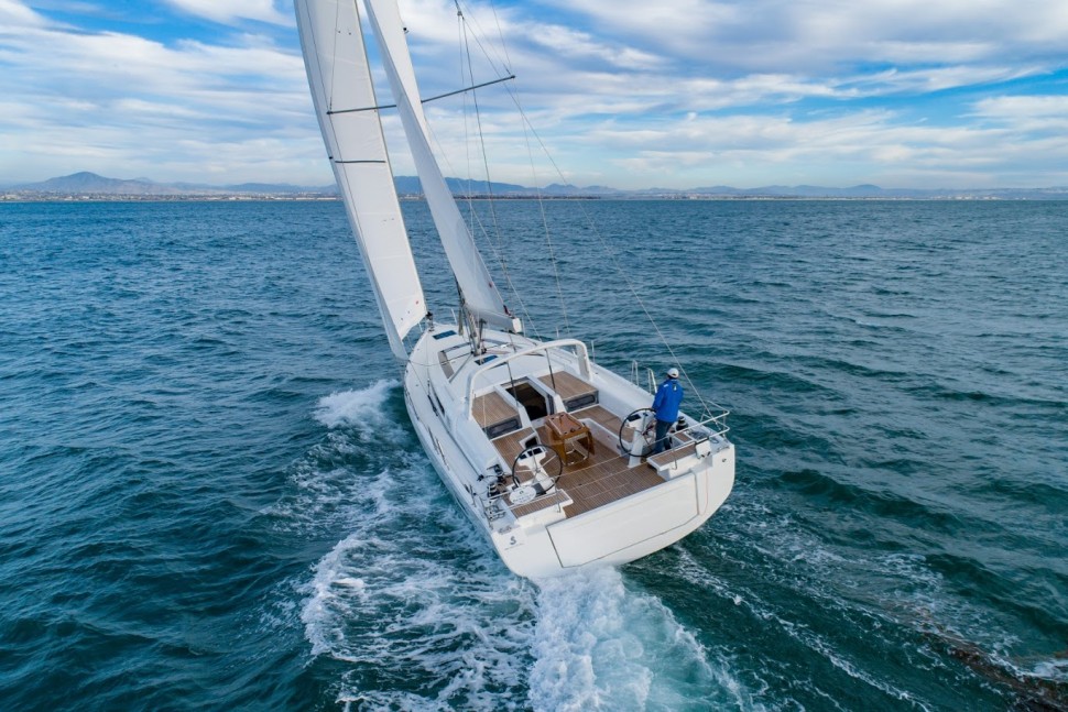 Oceanis 51.1 sailing 1