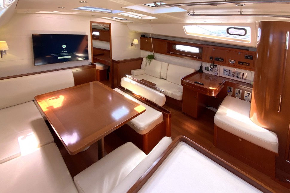 Oceanis 54 Moerava 13