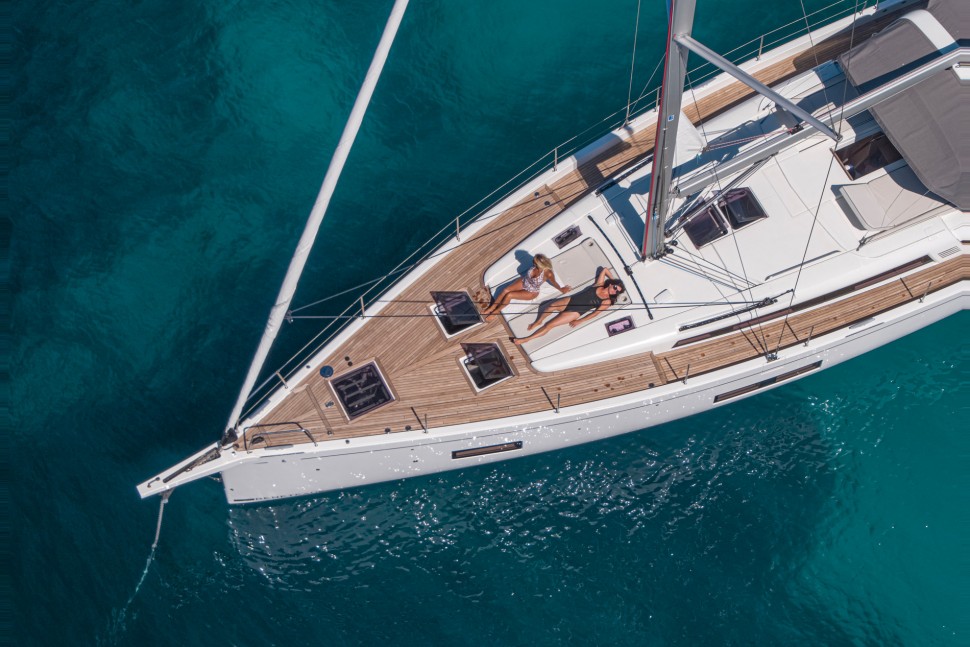 Oceanis Yacht 54 anchor 6