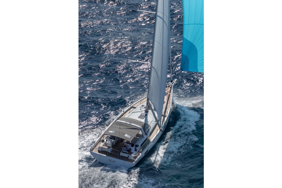 Oceanis Yacht 54 navigation 20
