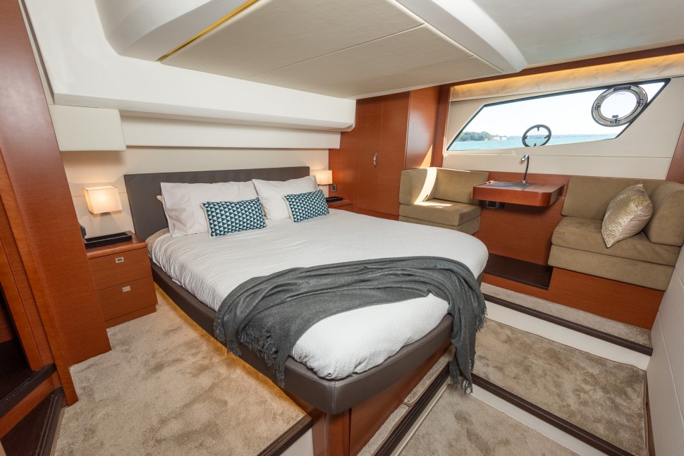 Prestige 500 Fly Kauri Bay 15