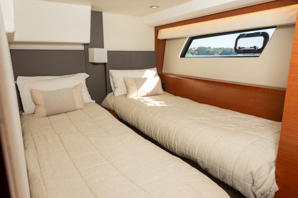 Prestige 500 Fly Kauri Bay 18