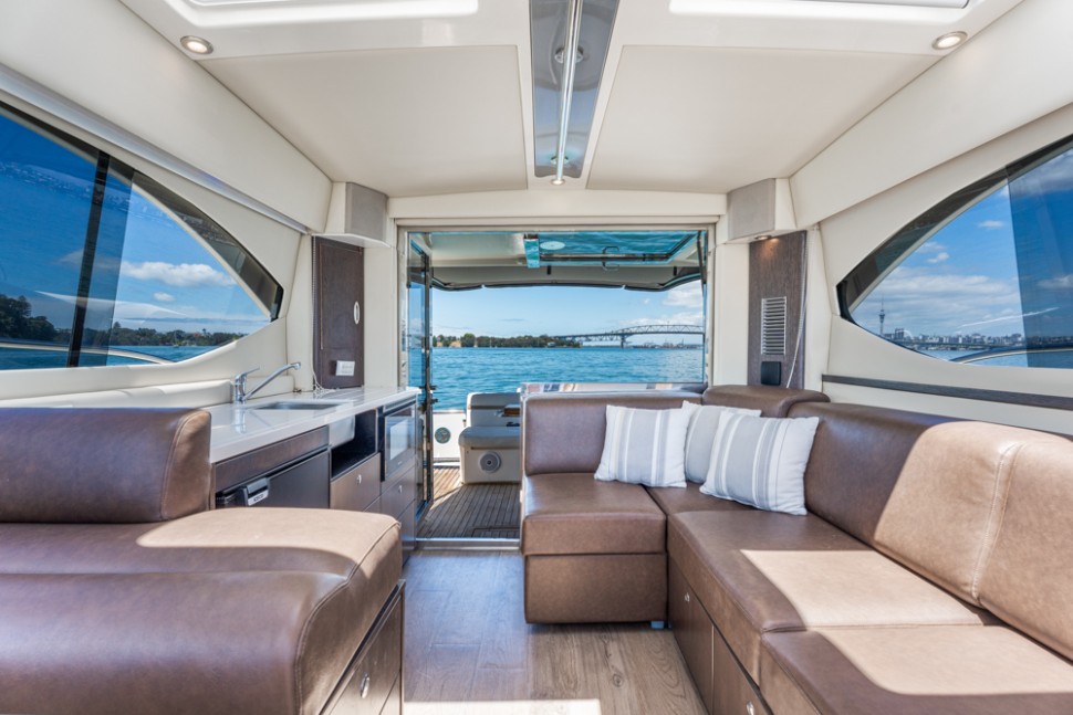 Riviera 3600 015 saloon