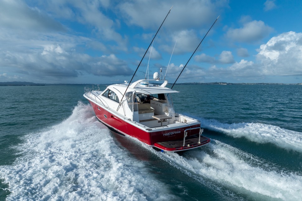 Riviera 43 Offshore 2 Running Photo