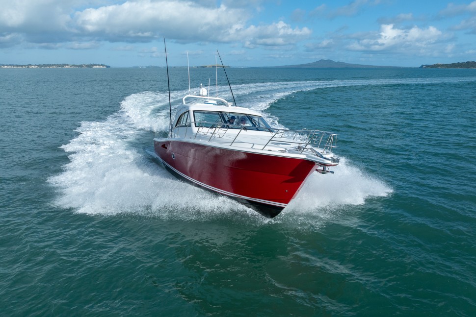 Riviera 43 Offshore 4 Runing Photo