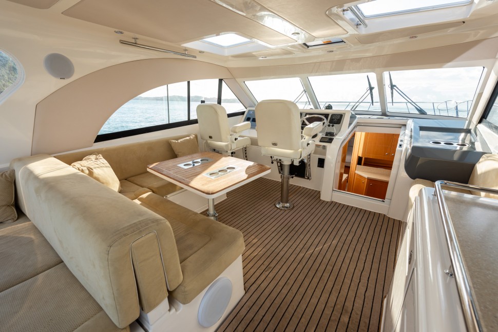 Riviera 43 Offshore 8 Looking Forward