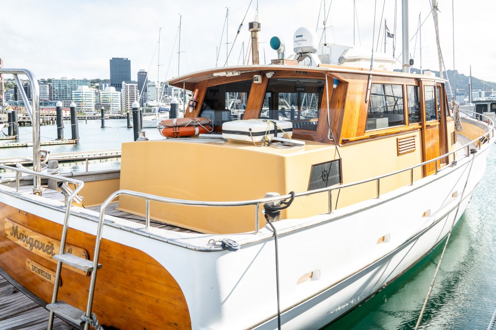 SALTHOUSE MOTOR SAILOR 5