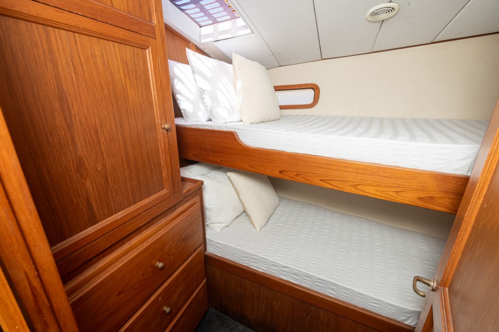 Salthouse 53 Westminster 17 Bunk Cabin