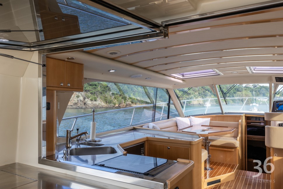 Salthouse Corsair 49 29