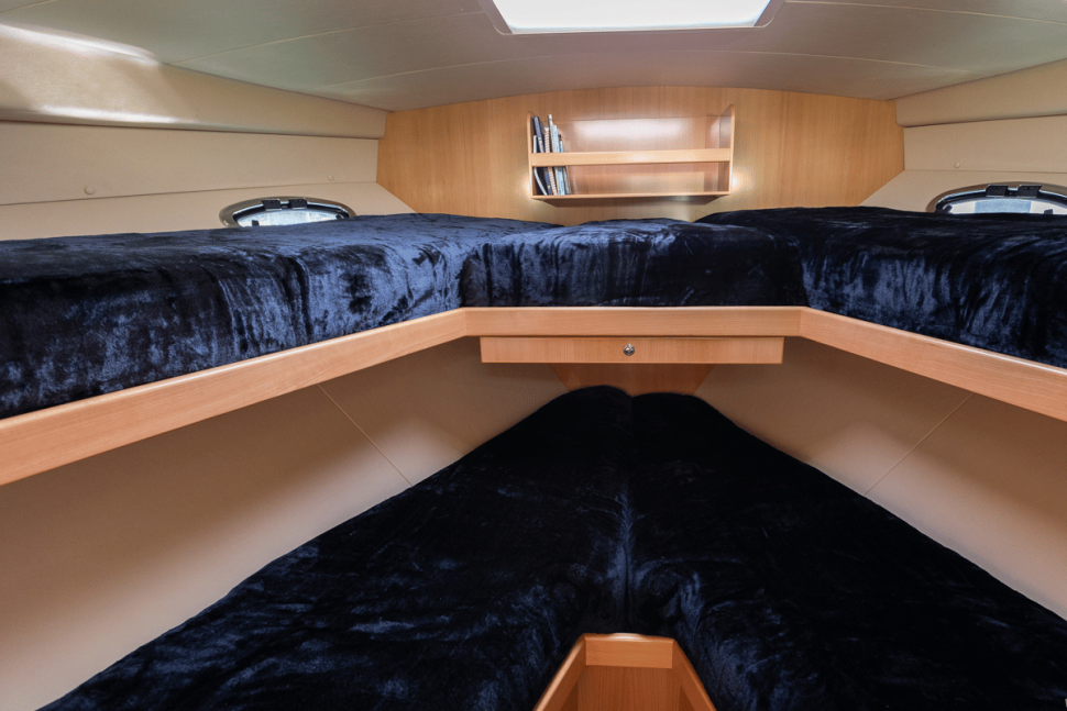 Salthouse Corsair Cabriolet 49 Aft deck Fwd Cabin