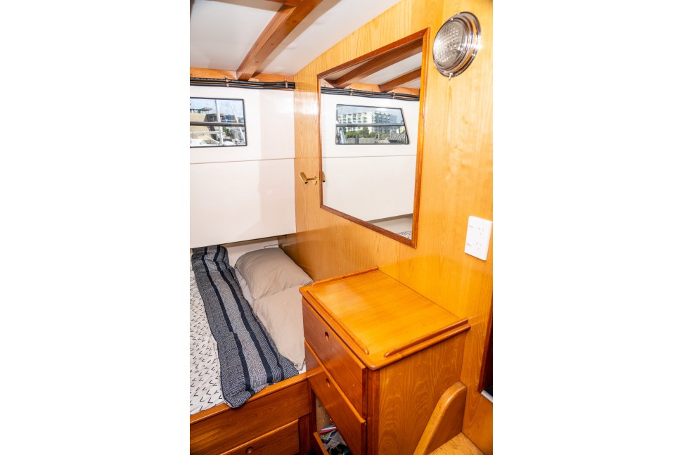 Salthouse MotorSailor 120