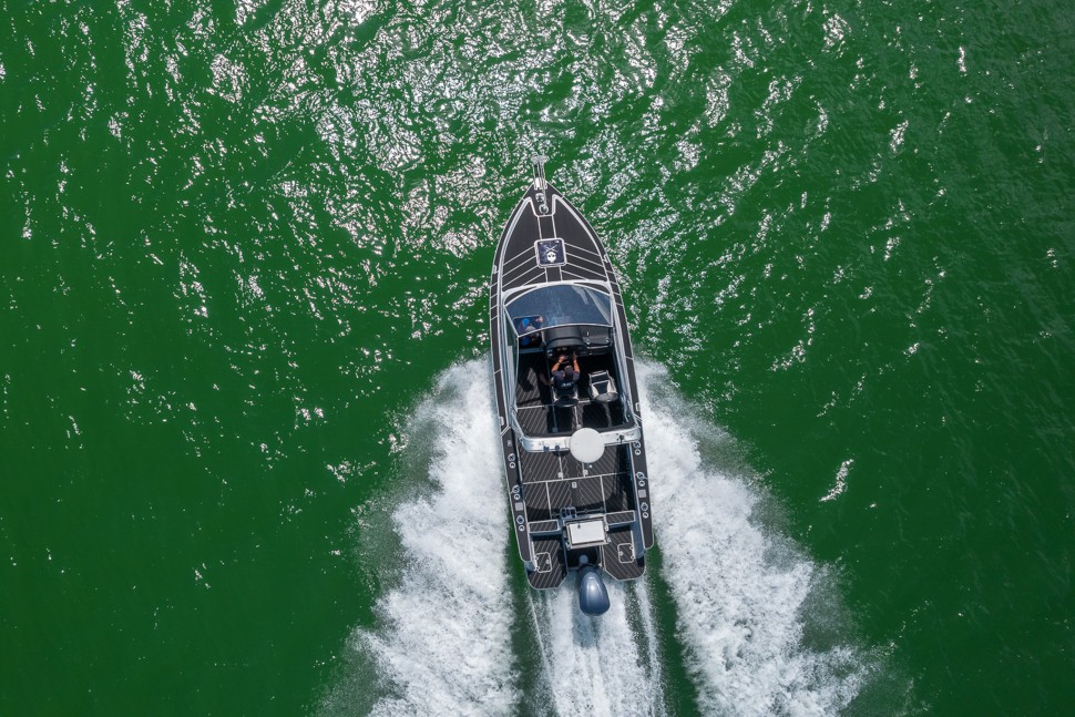 2010 | Scott Robson 9m Sportfisher image