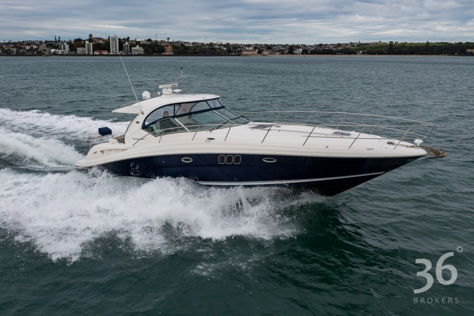 Sea Ray 44 3