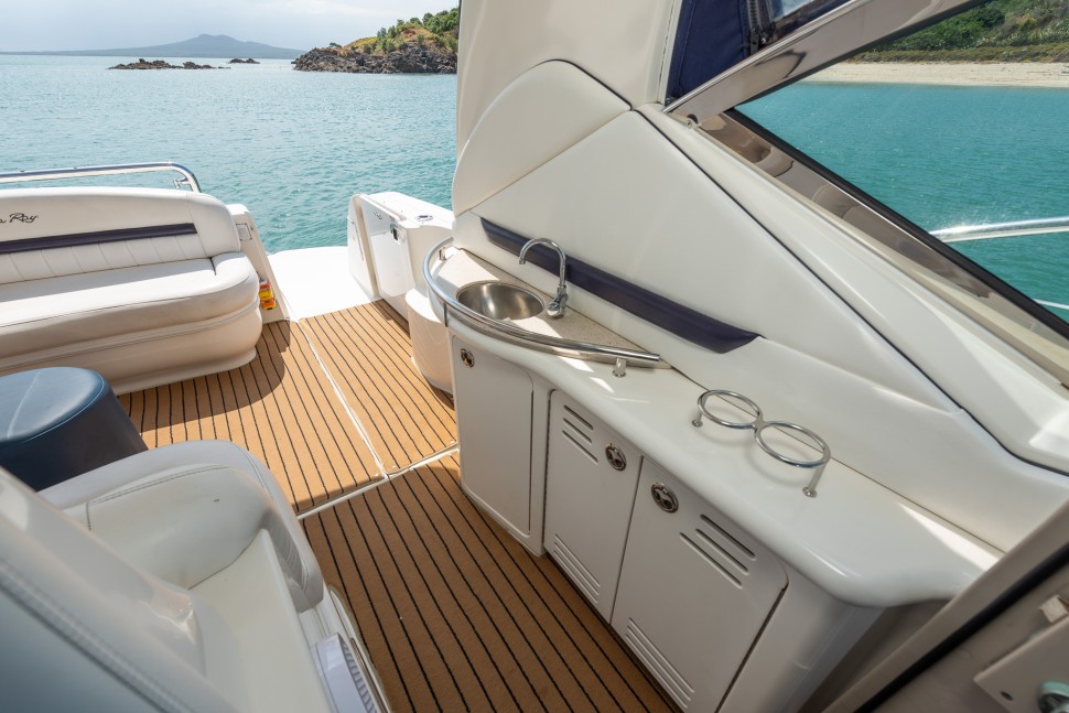 Searay 44 11 Wet Bar