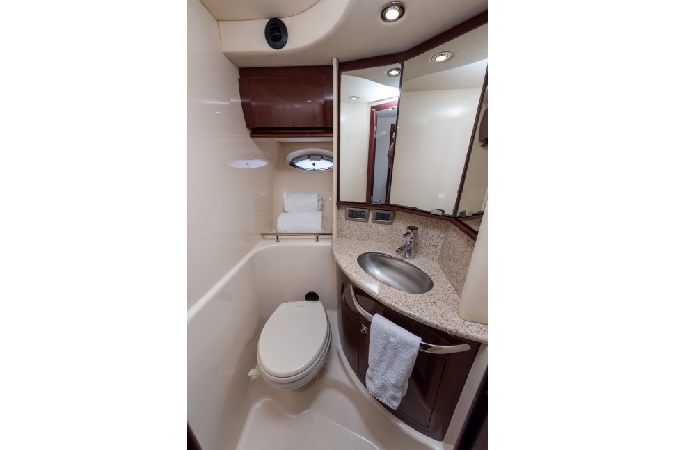 Searay 44 17 Head