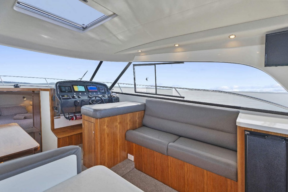 Superior 1200 SS Defiance 14 Saloon