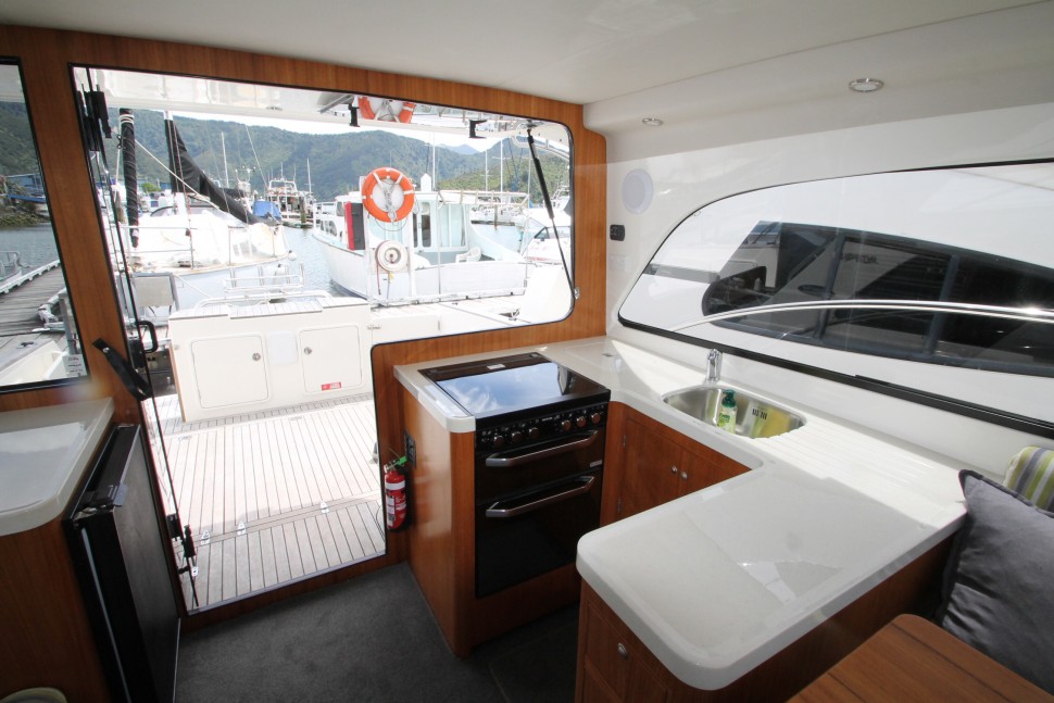 Superior 15 saloon aft port.jpg