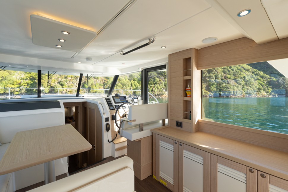 Swift Trawler 10 Saloon stbd