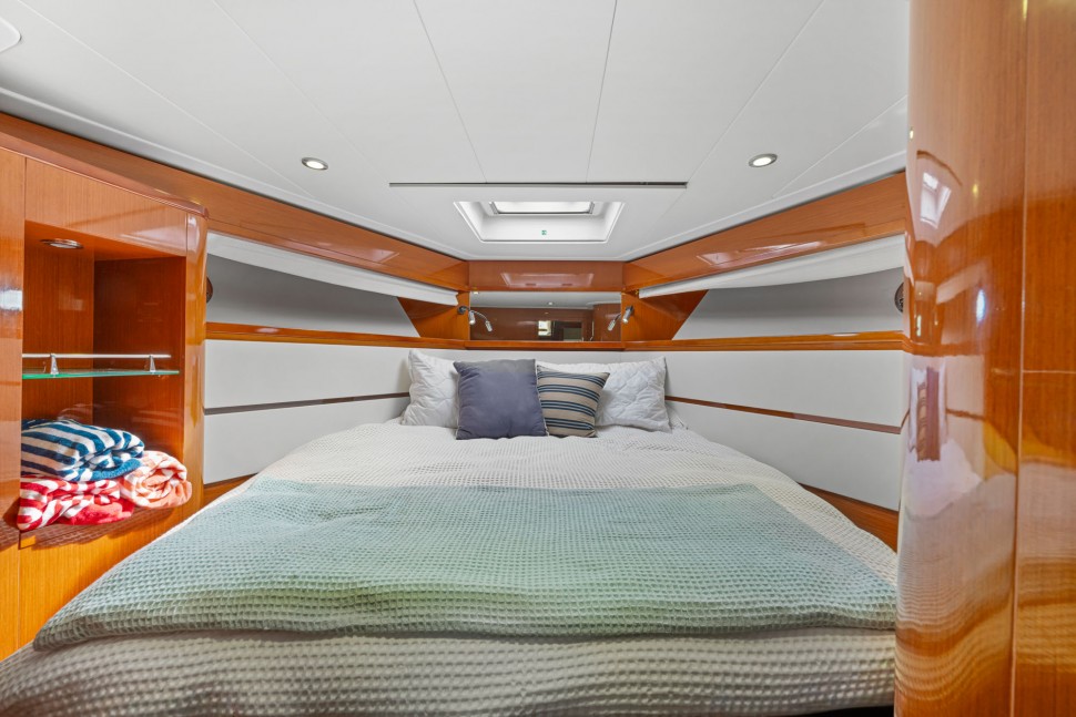 Swift Trawler 10 guest suite.jpg