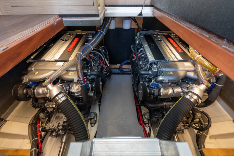 Swift Trawler 20 Engine room