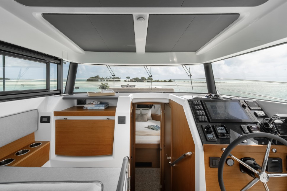 Swift Trawler 37 Fly Interior 6