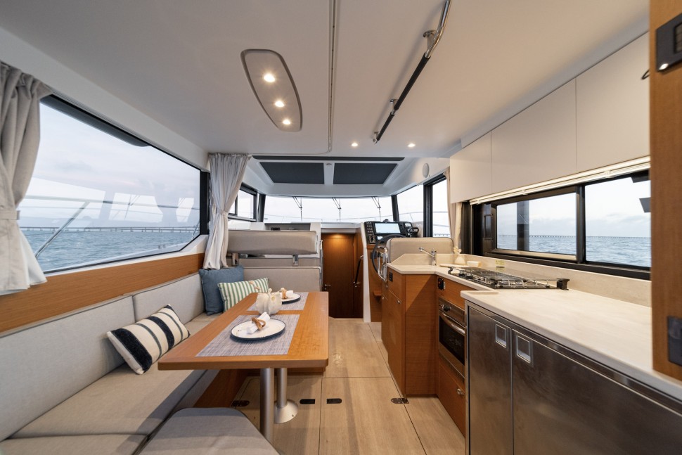 Swift Trawler 37 Fly Interior 7