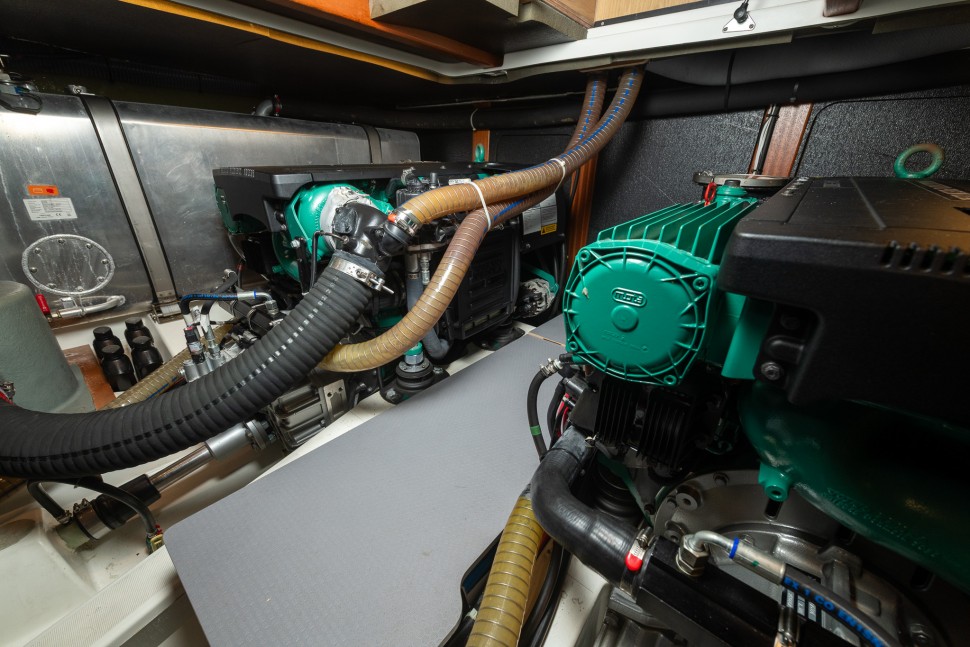 Swift Trawler 41 Fly Eclipse 20 engine