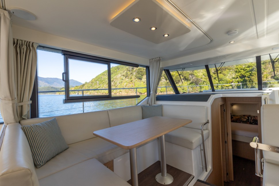 Swift Trawler 8 Dinette