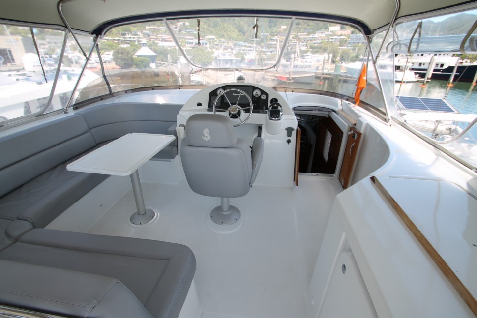Swift trawler 17 flybridge.jpg