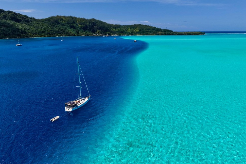 jeanneau sun odyssey 469 01 anchored aerial turquoise lagoon