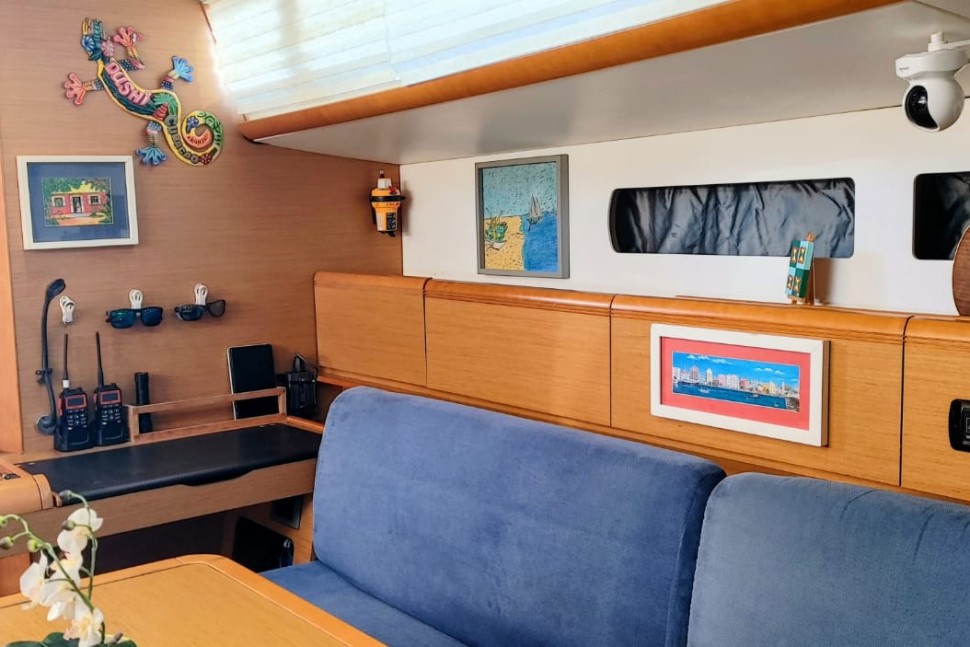 jeanneau sun odyssey 469 16 saloon seating