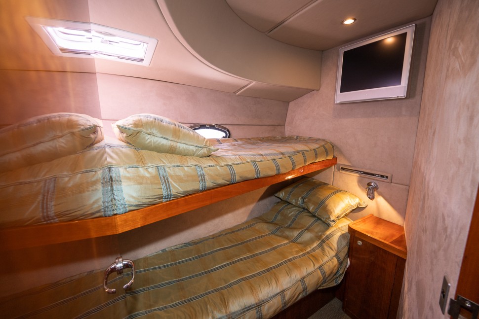 salthouse 52 watia 18 starboard bunk cabin