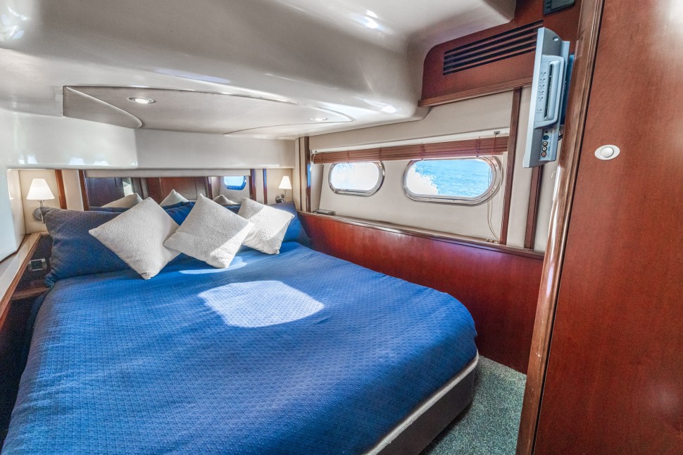 sea ray 500 16 midship cabin