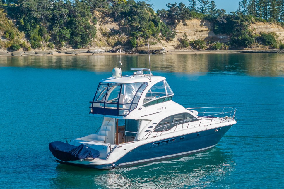 sea ray 500 5 starboard aft anchored