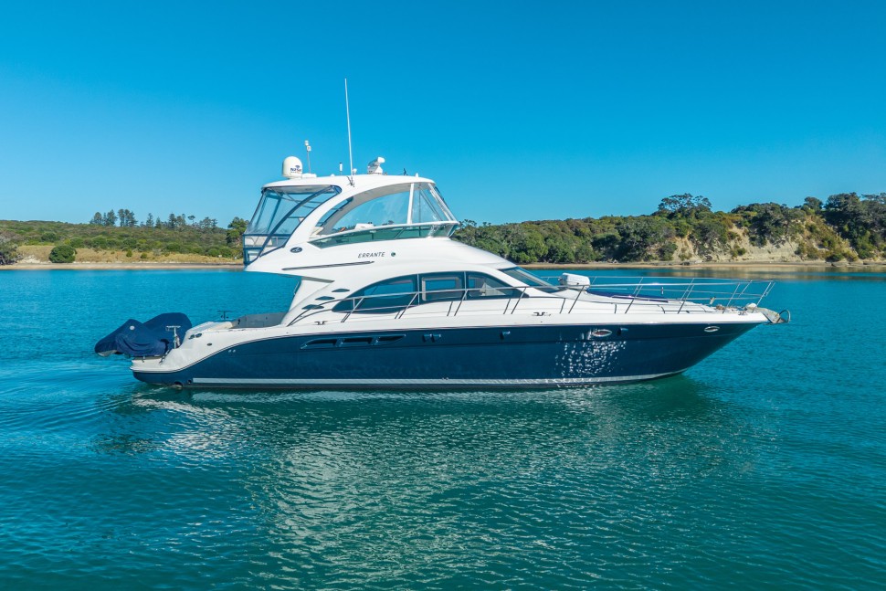 sea ray 500 7 starboard beam anchored