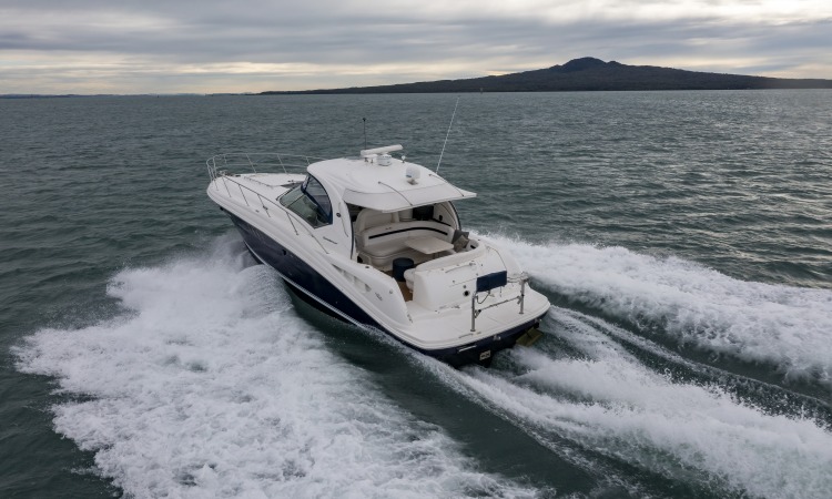 SeaRay 44 Sundancer 24